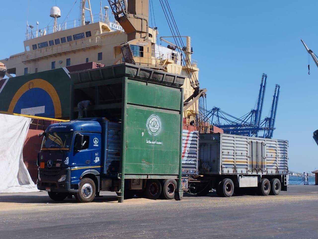 Trucking fleet at port